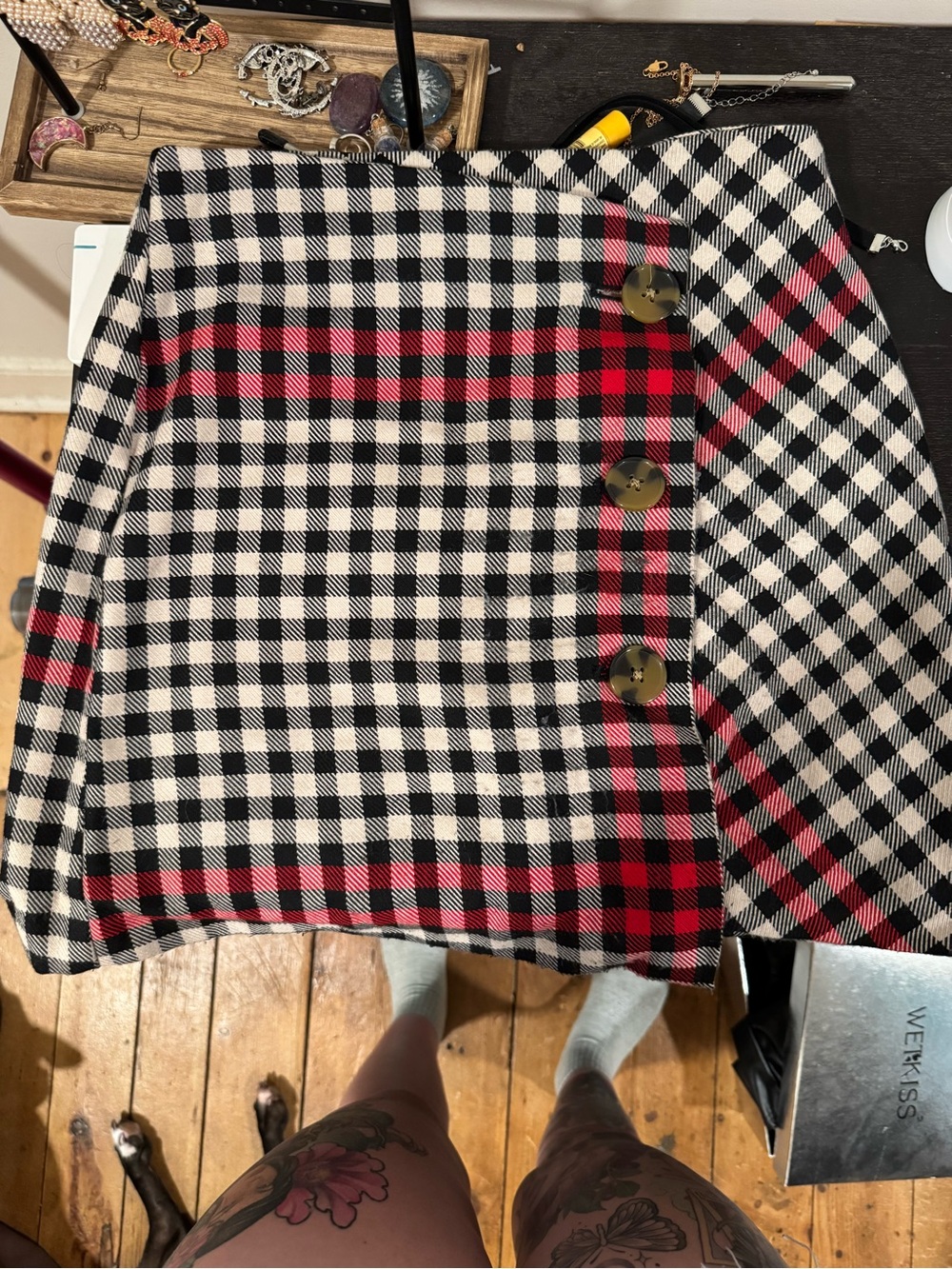 Who What Wear Plaid Mini Skirt Black & Red Size 2